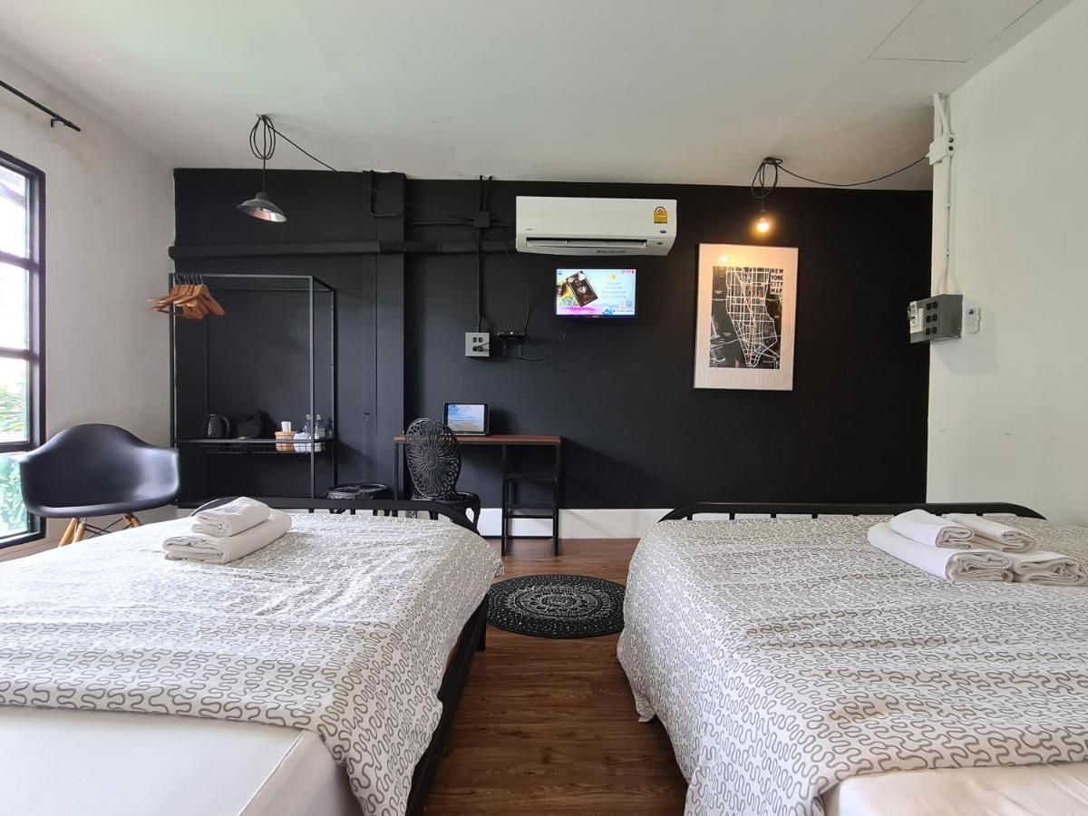 Hand Hotel Bang Saen Exterior photo