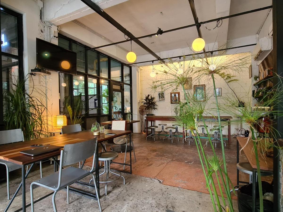 Hand Hotel Bang Saen Exterior photo