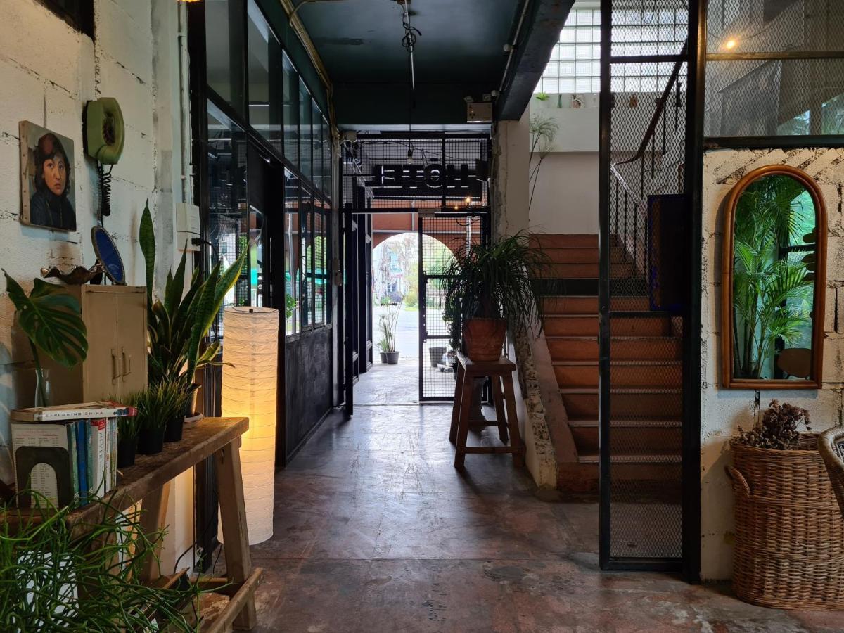 Hand Hotel Bang Saen Exterior photo